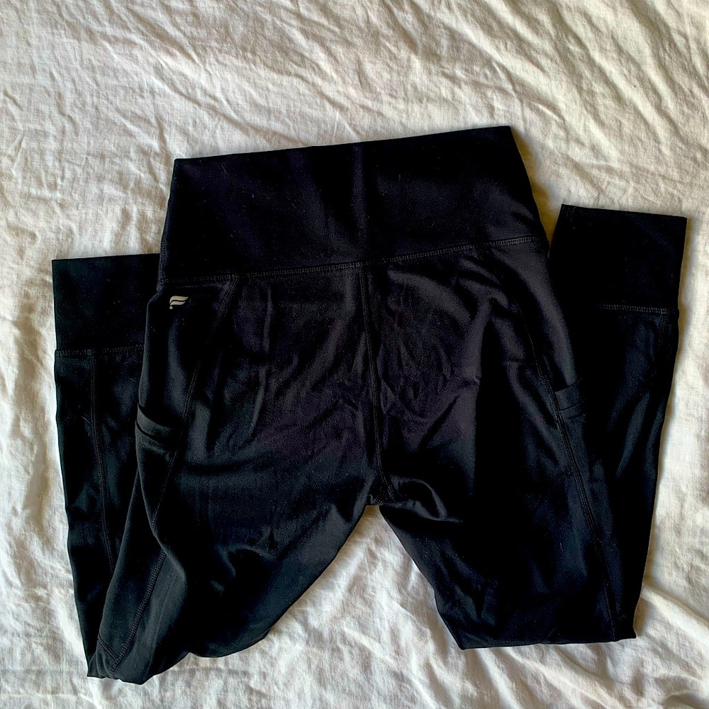 Fabletics High Waisted PowerHold Legging - Small
